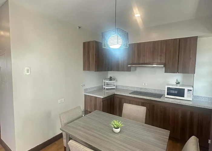 Exquisite At Acacia Estate Taguig *